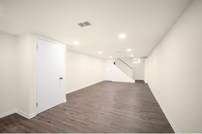 3211 S 68th St, Milwaukee, WI 53219 - Photo 18