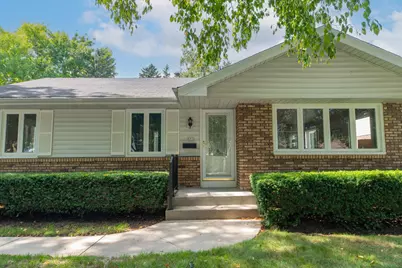 551 N 93rd St, Milwaukee, WI 53226 - Photo 32