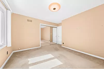 551 N 93rd St, Milwaukee, WI 53226 - Photo 14