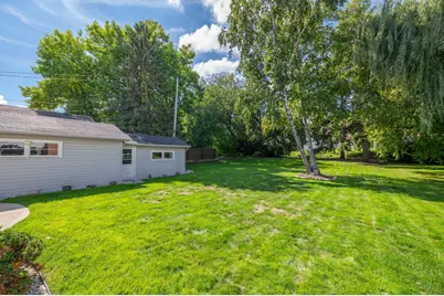 551 N 93rd St, Milwaukee, WI 53226 - Photo 28