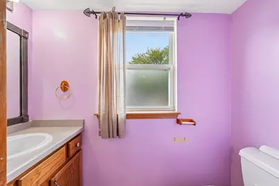 970 E Mackinac Ave, Oak Creek, WI 53154 - Photo 12