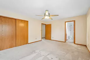 970 E Mackinac Ave, Oak Creek, WI 53154 - Photo 14