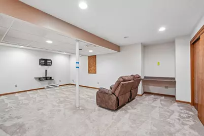 970 E Mackinac Ave, Oak Creek, WI 53154 - Photo 24