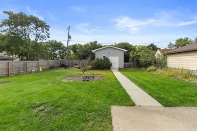 7053 N 45th St, Milwaukee, WI 53223 - Photo 30