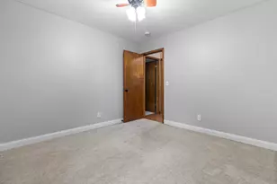 7053 N 45th St, Milwaukee, WI 53223 - Photo 20