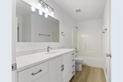 207  Nicholson Ave, South Milwaukee, WI 53172 - Photo 12