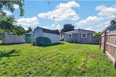 2039  Wustum Ave, Racine, WI 53404 - Photo 22