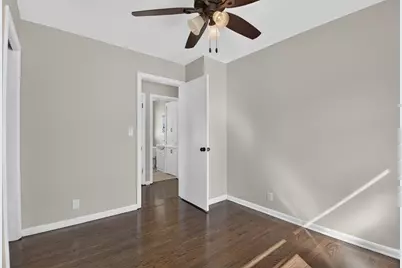 2039  Wustum Ave, Racine, WI 53404 - Photo 14