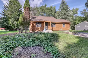 N35W28744 Old North Shore Dr, Delafield, WI 53072 - Photo 26