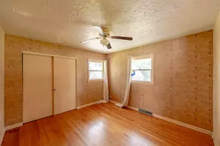 2019 Kentucky St, Racine, WI 53405 - Photo 6