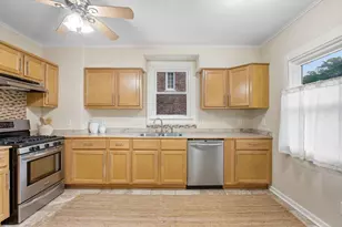 3374 N 46th St, Milwaukee, WI 53216 - Photo 6