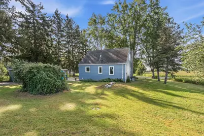N132W17882  Rockfield Rd, Germantown, WI 53022 - Photo 6