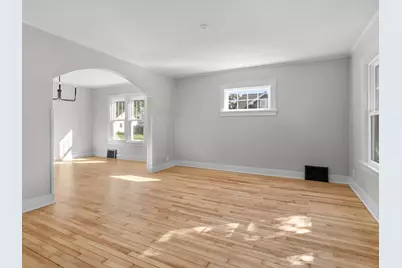 2802  Clark St, Manitowoc, WI 54220 - Photo 4