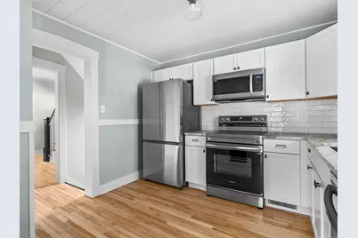 2802  Clark St, Manitowoc, WI 54220 - Photo 8