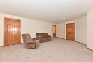 N21W24347 Deer Park Ct, Pewaukee, WI 53072 - Photo 36
