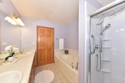 N21W24347  Deer Park Ct #A, Pewaukee, WI 53072 - Photo 22