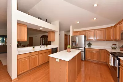 N21W24347  Deer Park Ct #A, Pewaukee, WI 53072 - Photo 14