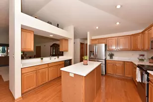N21W24347 Deer Park Ct, Pewaukee, WI 53072 - Photo 14