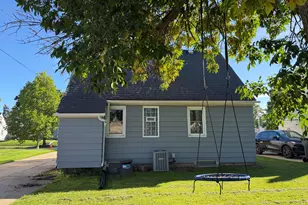 8712 W Montana Ave, West Allis, WI 53227 - Photo 20