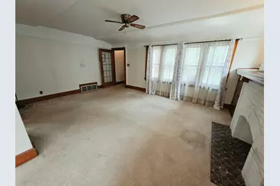2519 N 62nd St, Wauwatosa, WI 53213 - Photo 8