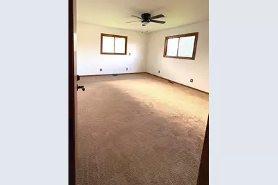 309 S Klein Dr, Waunakee, WI 53597 - Photo 6