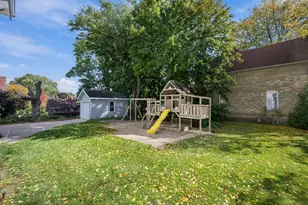 232 N West Ave, Jefferson, WI 53549 - Photo 28