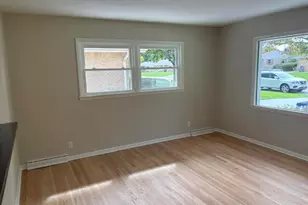 4428 S 63rd St, Greenfield, WI 53220 - Photo 14