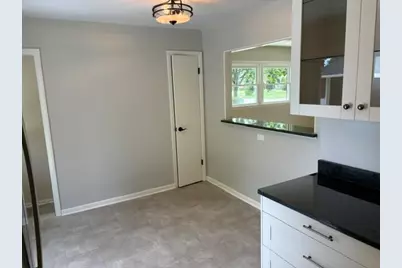 4428 S 63rd St, Greenfield, WI 53220 - Photo 10