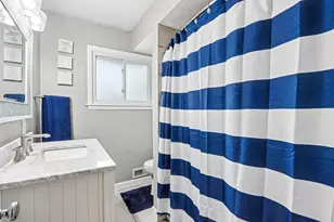 2859 S 96th St, West Allis, WI 53227 - Photo 20