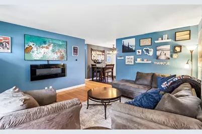 2859 S 96th St, West Allis, WI 53227 - Photo 4