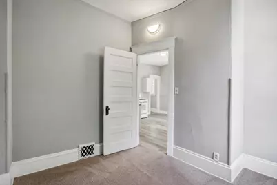 2027 N 47th St #2029, Milwaukee, WI 53208 - Photo 14