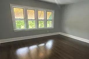 2134 W Lincoln Ave, Milwaukee, WI 53215 - Photo 2