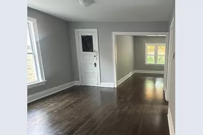 2134 W Lincoln Ave, Milwaukee, WI 53215 - Photo 8