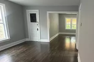 2134 W Lincoln Ave, Milwaukee, WI 53215 - Photo 8