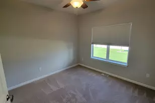 909 Meadowgate Dr, Racine, WI 53185 - Photo 22