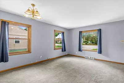 5268 N 60th St, Milwaukee, WI 53218 - Photo 6