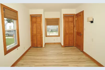 1955 S 91st St, West Allis, WI 53227 - Photo 20