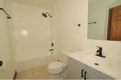 1955 S 91st St, West Allis, WI 53227 - Photo 10