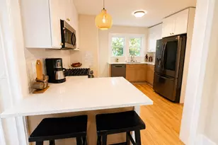 4937 N Hollywood Ave, Whitefish Bay, WI 53217 - Photo 10