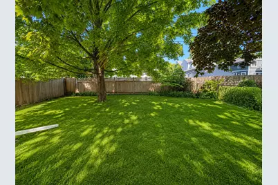 4937 N Hollywood Ave, Whitefish Bay, WI 53217 - Photo 32