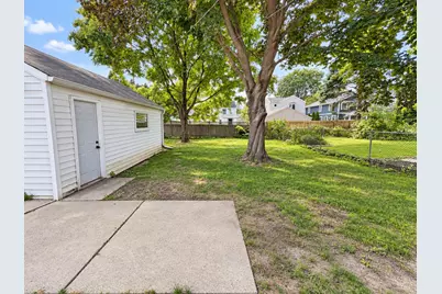 4937 N Hollywood Ave, Whitefish Bay, WI 53217 - Photo 30