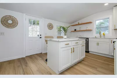 316 E Clarence St, Milwaukee, WI 53207 - Photo 16