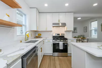 316 E Clarence St, Milwaukee, WI 53207 - Photo 20
