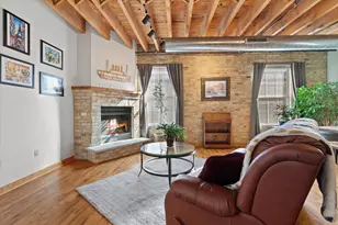 418 N 3rd St, Milwaukee, WI 53203 - Photo 8