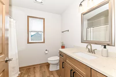 611  Hunter Dr, Racine, WI 53406 - Photo 34
