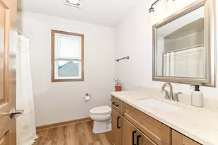 611 Hunter Dr, Racine, WI 53406 - Photo 34