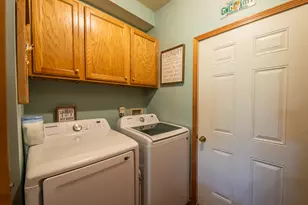 770 Bridlewood Dr, Hartford, WI 53027 - Photo 16