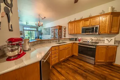 770  Bridlewood Dr #6103E, Hartford, WI 53027 - Photo 8