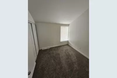 6556 N Bourbon St, Milwaukee, WI 53224 - Photo 10