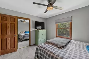 9301 S Sherwood Dr, Franklin, WI 53132 - Photo 26